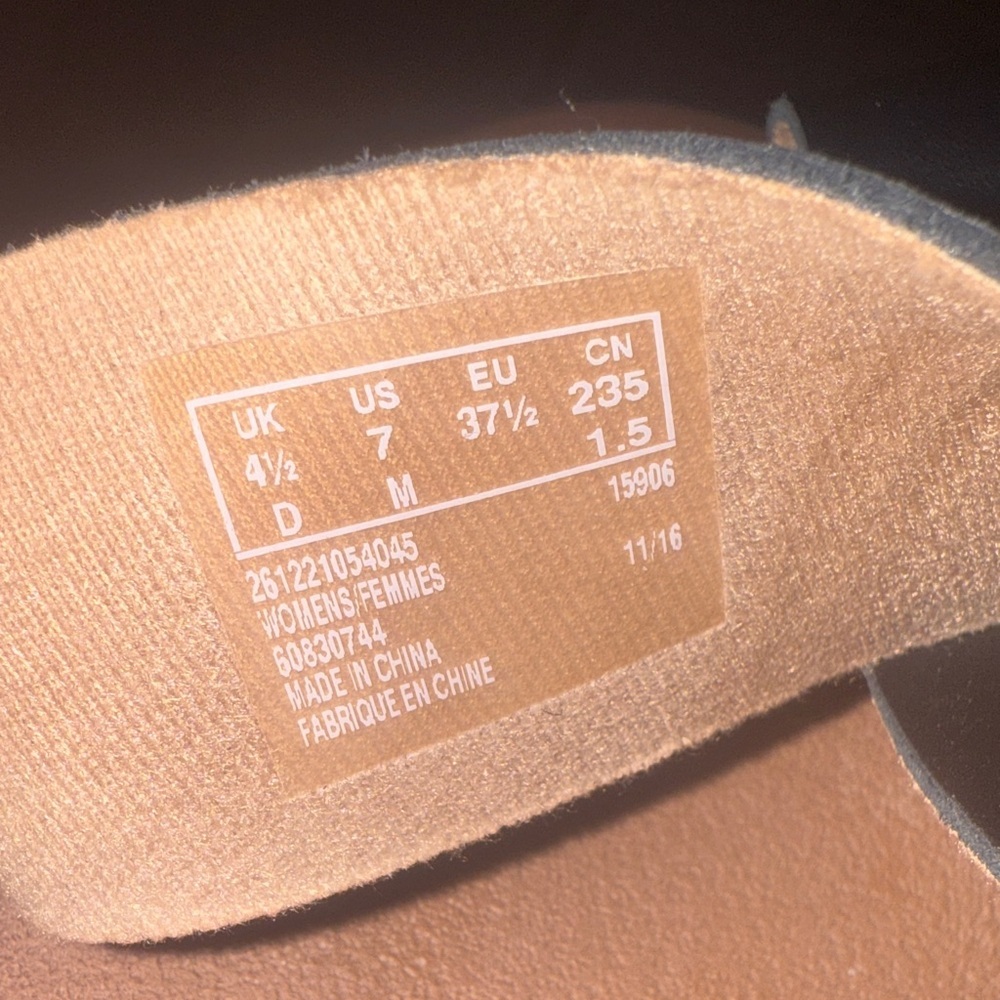 Clarks Black Leather Wedge Sandals - Picture 6 of 6